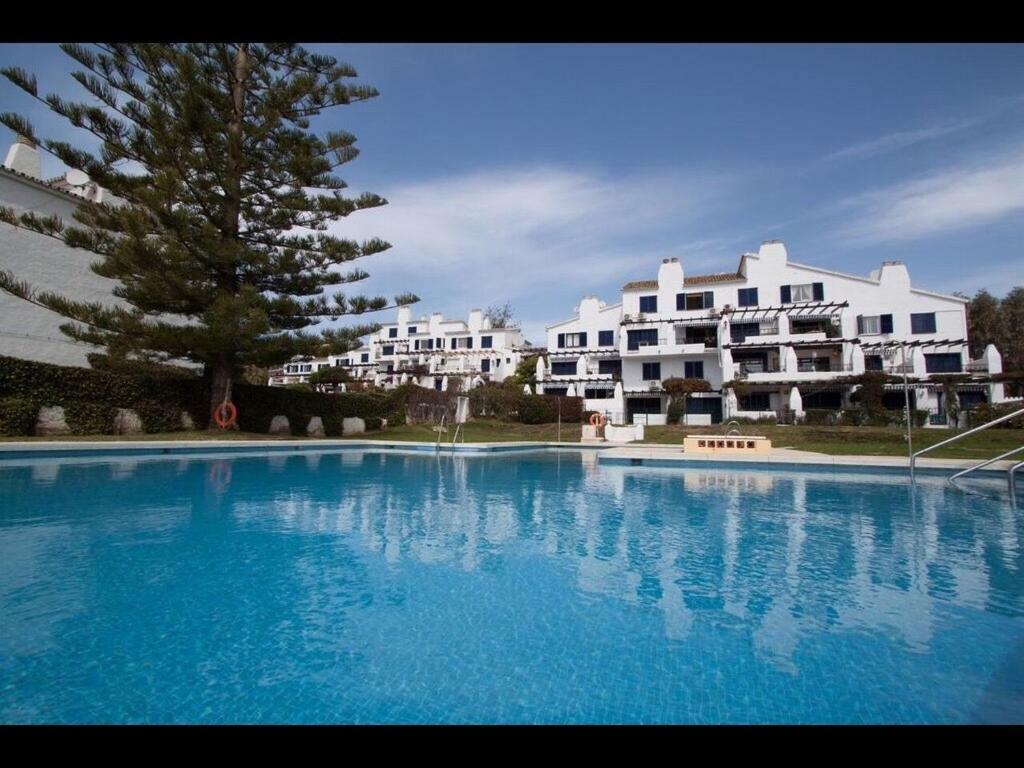 Apartment By The Beach Ситио-де-Калаонда Экстерьер фото