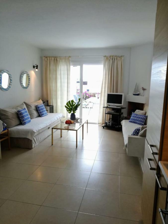 Apartment By The Beach Ситио-де-Калаонда Экстерьер фото